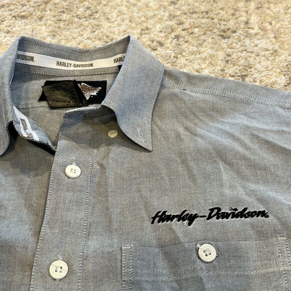 Long Sleeve Button Down Harley-Davidson Shirt Size M in EUC light grey is blue - Picture 2 of 8